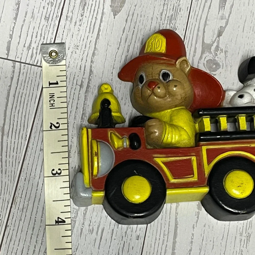 VTG Miller Studio Firefighter Bears‎ Fire Truck Wall Plaque Kitch 80s Nursery